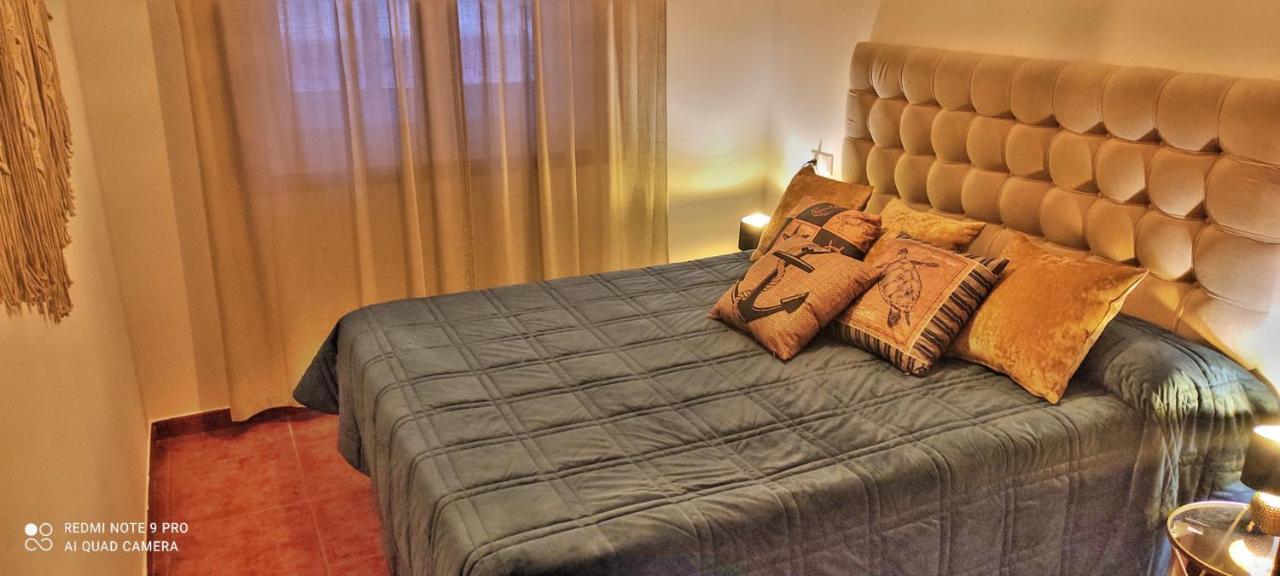 Malpica Greek Home Luaran gambar