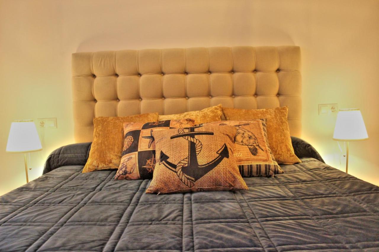 Malpica Greek Home Luaran gambar